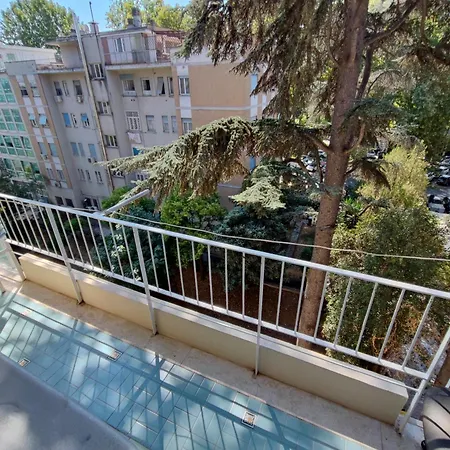 Il Cavaliere Dell'eur 4*