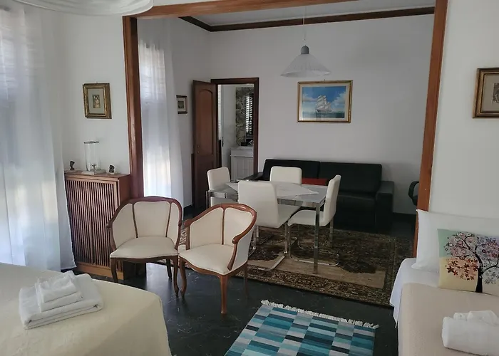 Il Cavaliere Dell'eur 4*